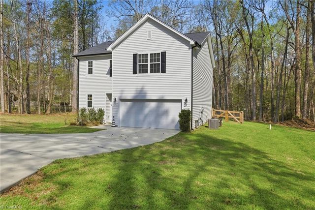 527 Dogwood Drive, Liberty, NC 27298