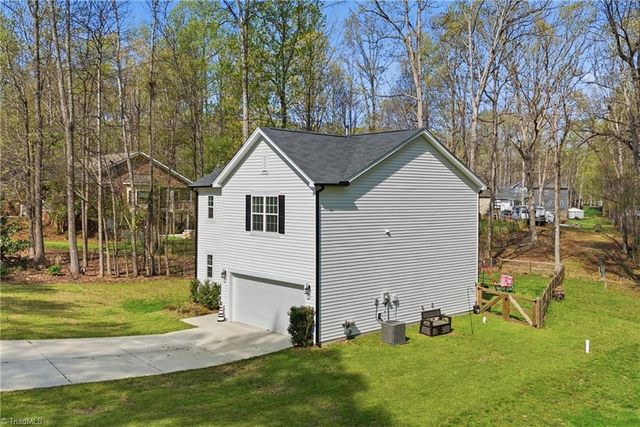 527 Dogwood Drive, Liberty, NC 27298