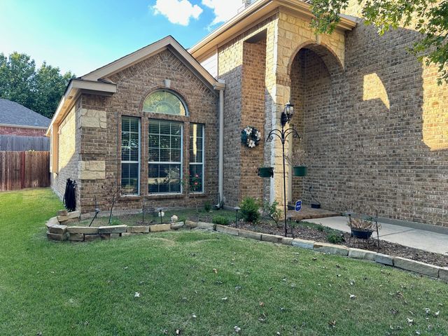 4933 Bacon Drive, Fort Worth, TX 76244