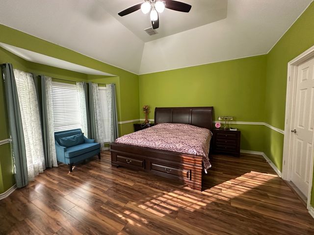 4933 Bacon Drive, Fort Worth, TX 76244