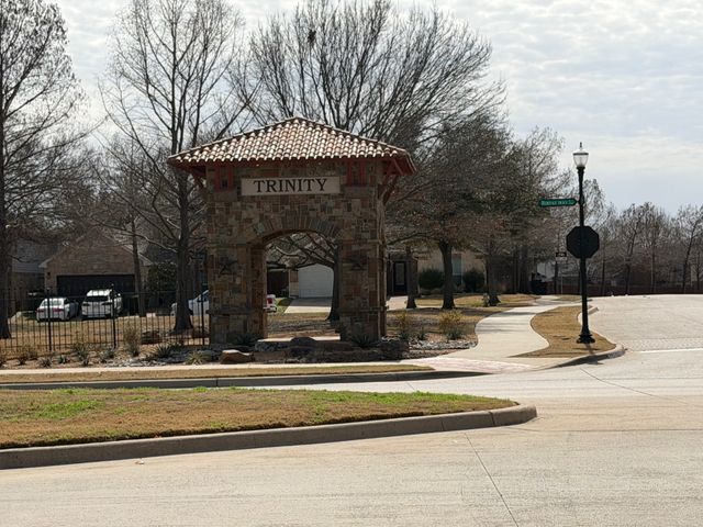 4933 Bacon Drive, Fort Worth, TX 76244