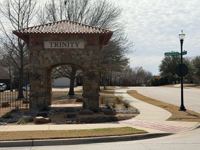 4933 Bacon Drive, Fort Worth, TX 76244