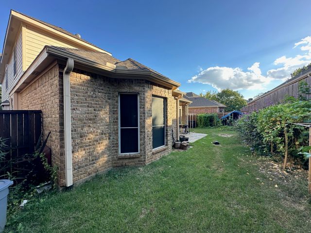 4933 Bacon Drive, Fort Worth, TX 76244