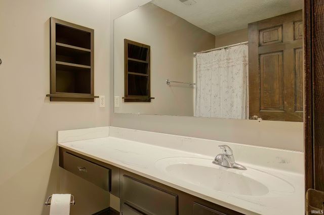 1617 Darien Drive, Fort Wayne, IN 46815