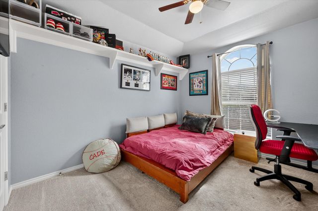 3211 Summergrove Drive, Arlington, TX 76001