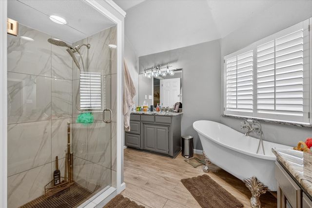 3211 Summergrove Drive, Arlington, TX 76001