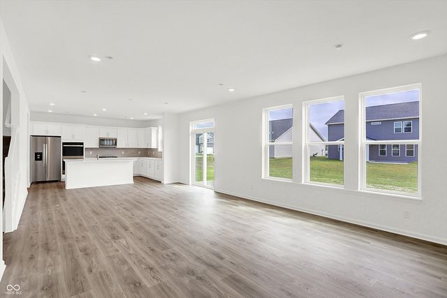 587 Bluestem Lane, New Whiteland, IN 46184