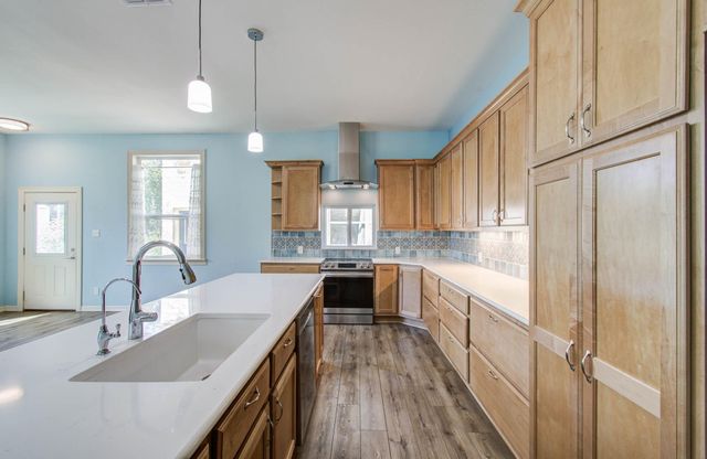504 North Street, Columbus, TX 78934