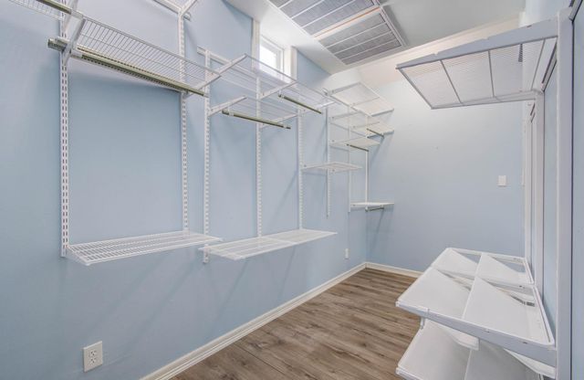 504 North Street, Columbus, TX 78934