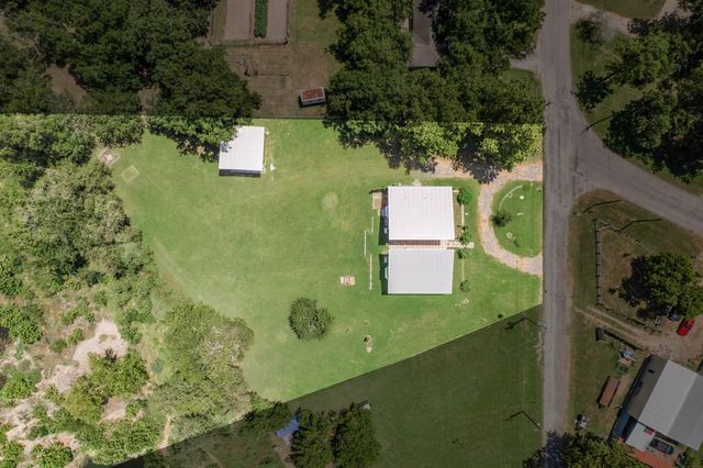 504 North Street, Columbus, TX 78934