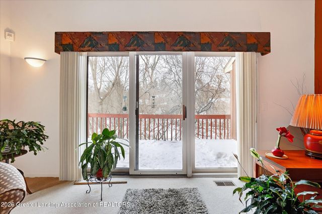 2450 Emerald Lake Drive, East Lansing, MI 48823