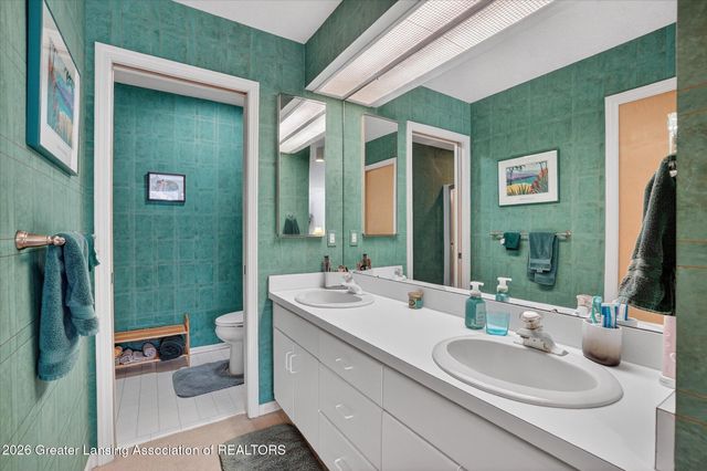 2450 Emerald Lake Drive, East Lansing, MI 48823