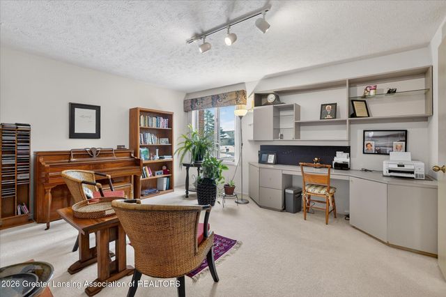 2450 Emerald Lake Drive, East Lansing, MI 48823