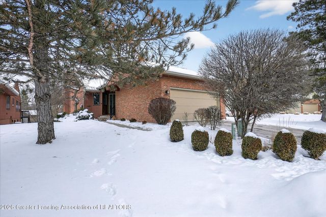 2450 Emerald Lake Drive, East Lansing, MI 48823