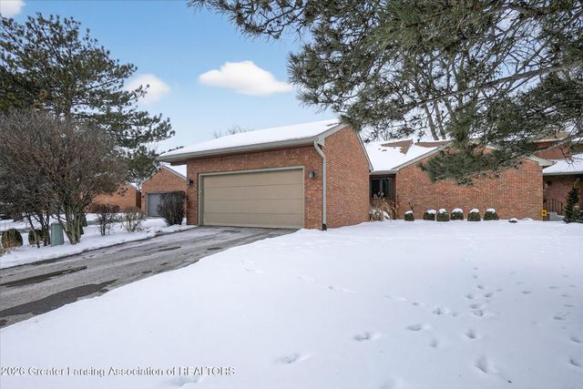 2450 Emerald Lake Drive, East Lansing, MI 48823
