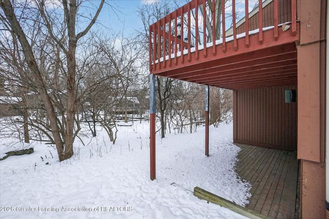 2450 Emerald Lake Drive, East Lansing, MI 48823