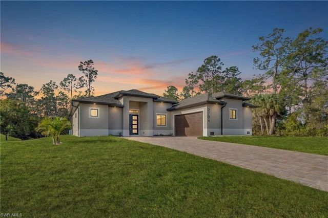 2704 E 15th ST, Lehigh Acres, FL 33972