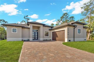 2704 E 15th ST, Lehigh Acres, FL 33972