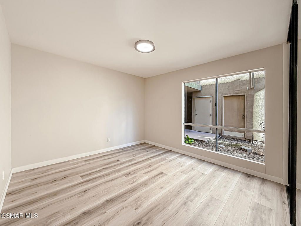 Image 13 of property listing at 291 Sequoia Court 17, Thousand Oaks, CA 91360