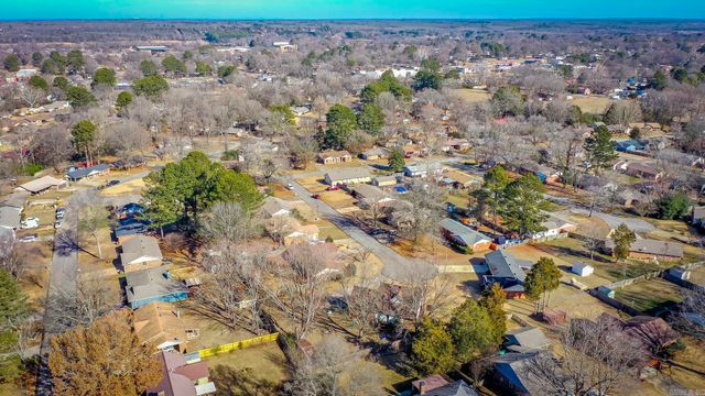 9 Pepper Tree Place, Searcy, AR 72143