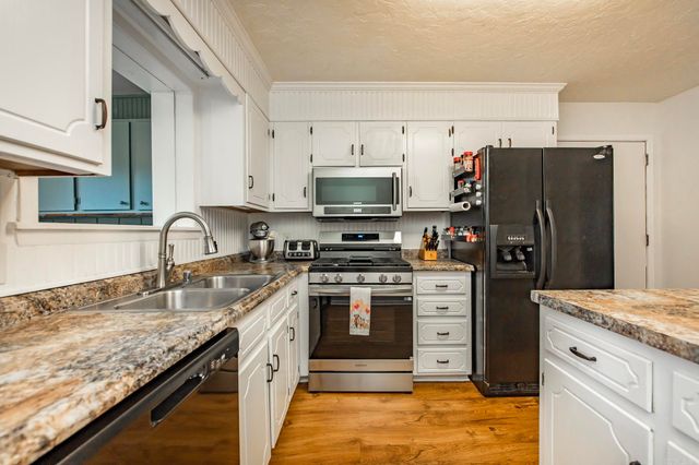 9 Pepper Tree Place, Searcy, AR 72143