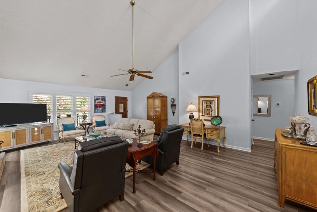 4355 Woodhollow Ln., Little River, SC 29566