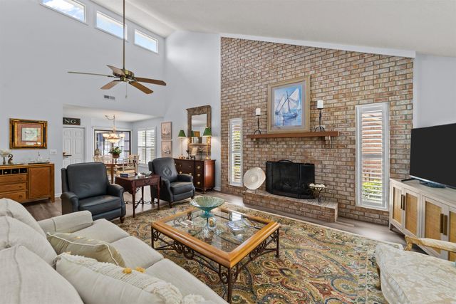 4355 Woodhollow Ln., Little River, SC 29566