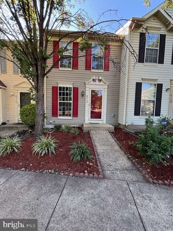 6110 JENLAR DR, Centreville, VA 20121