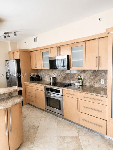 17555 SW Atlantic Blvd PH2, Sunny Isles Beach, FL 33160