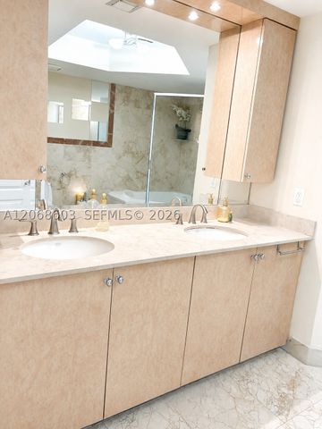 17555 SW Atlantic Blvd PH2, Sunny Isles Beach, FL 33160