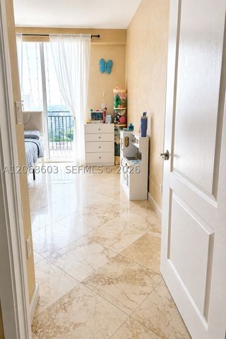 17555 SW Atlantic Blvd PH2, Sunny Isles Beach, FL 33160