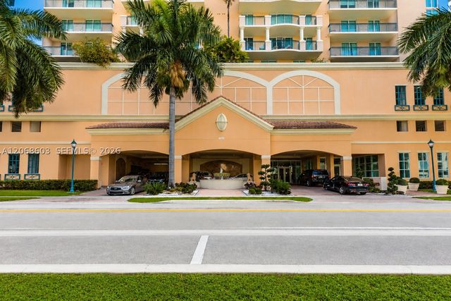 17555 SW Atlantic Blvd PH2, Sunny Isles Beach, FL 33160