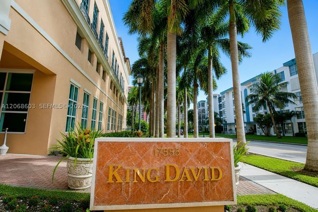 17555 SW Atlantic Blvd PH2, Sunny Isles Beach, FL 33160