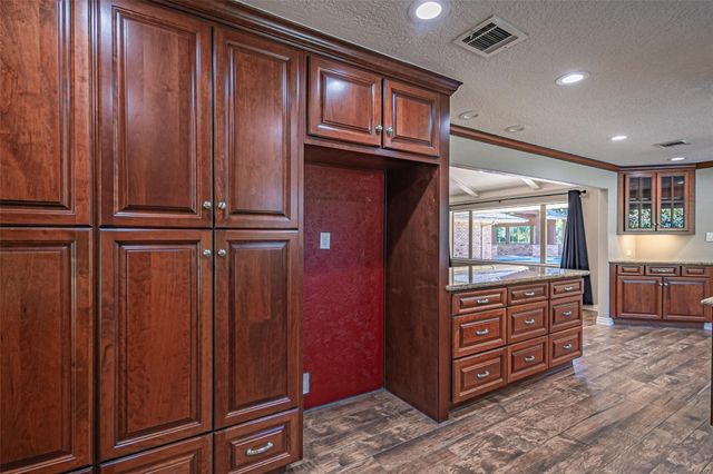 17615 Swansbury Drive, Cypress, TX 77429