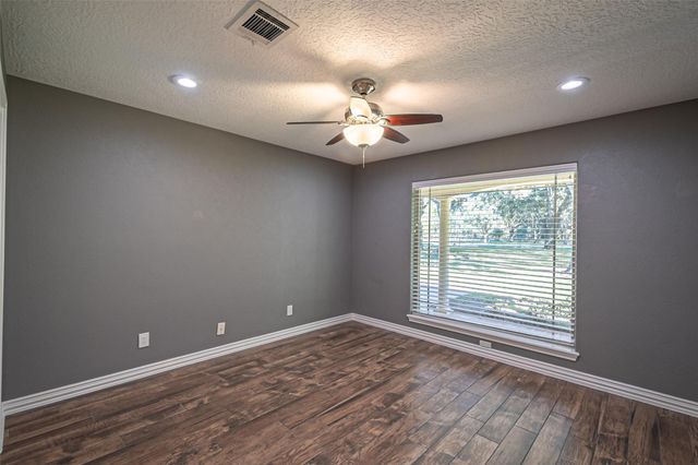 17615 Swansbury Drive, Cypress, TX 77429