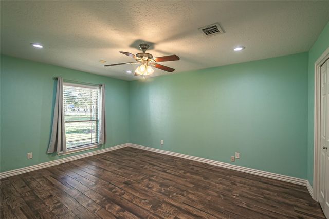 17615 Swansbury Drive, Cypress, TX 77429