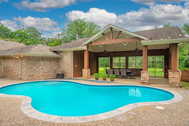 17615 Swansbury Drive, Cypress, TX 77429