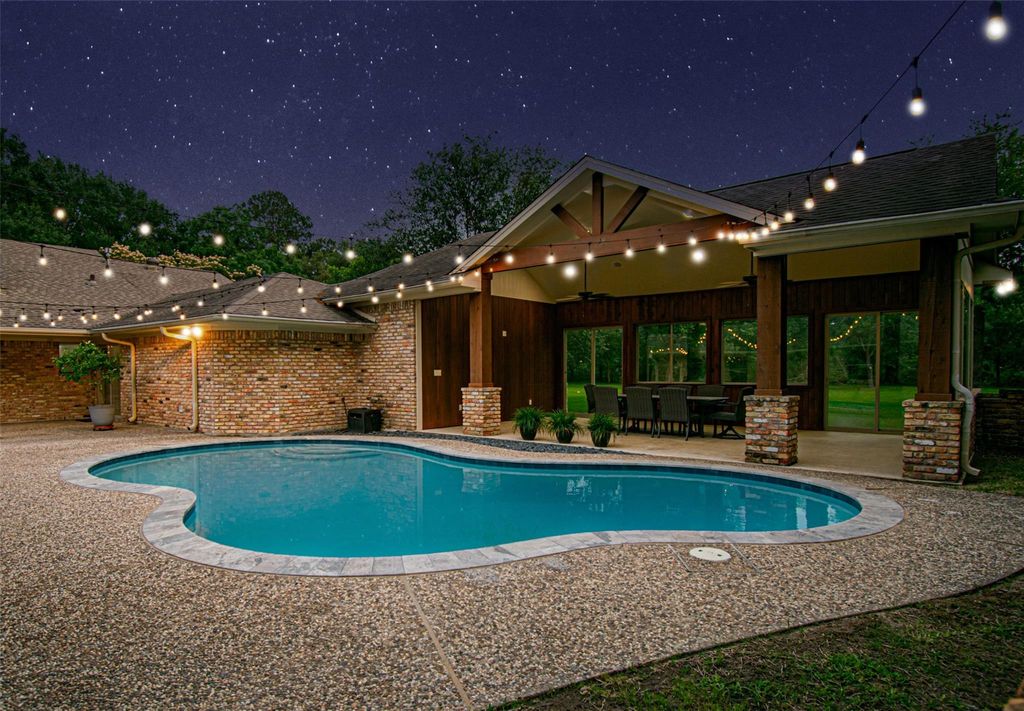 17615 Swansbury Drive, Cypress, TX 77429