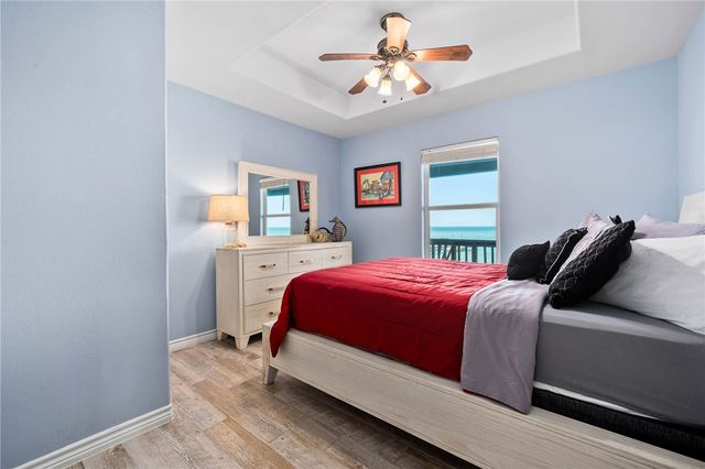 646 Copano Ridge Road, Rockport, TX 78382