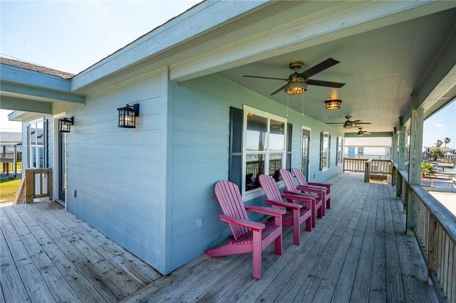 646 Copano Ridge Road, Rockport, TX 78382