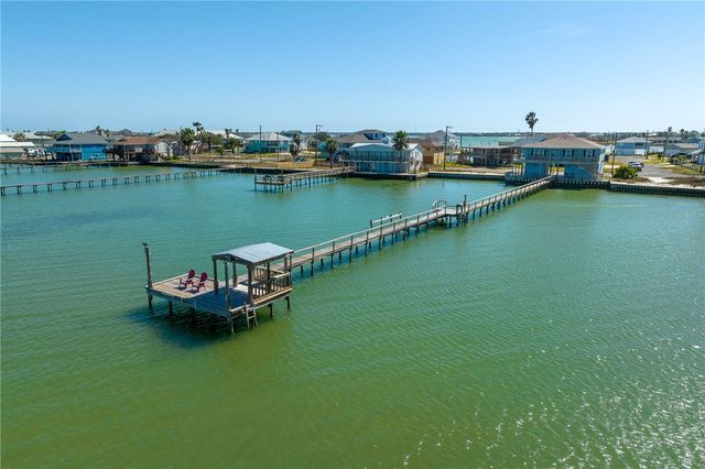 646 Copano Ridge Road, Rockport, TX 78382