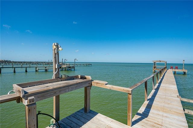 646 Copano Ridge Road, Rockport, TX 78382