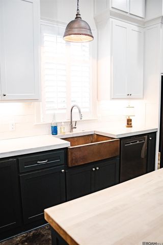 1914 Sugar Cane Ln, Saint George, LA 70810