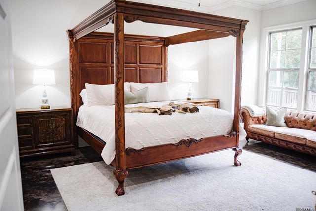 1914 Sugar Cane Ln, Saint George, LA 70810