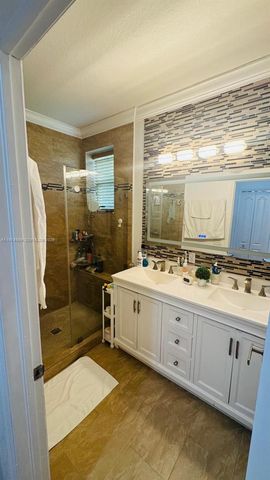 15029 SW 8th Ter 15029, Miami, FL 33194