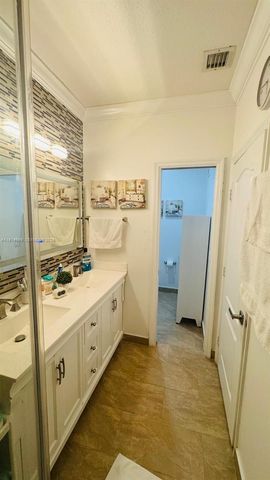 15029 SW 8th Ter 15029, Miami, FL 33194