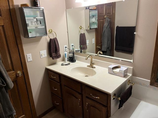 228 Oak Knoll Drive, Chippewa Falls, WI 54729