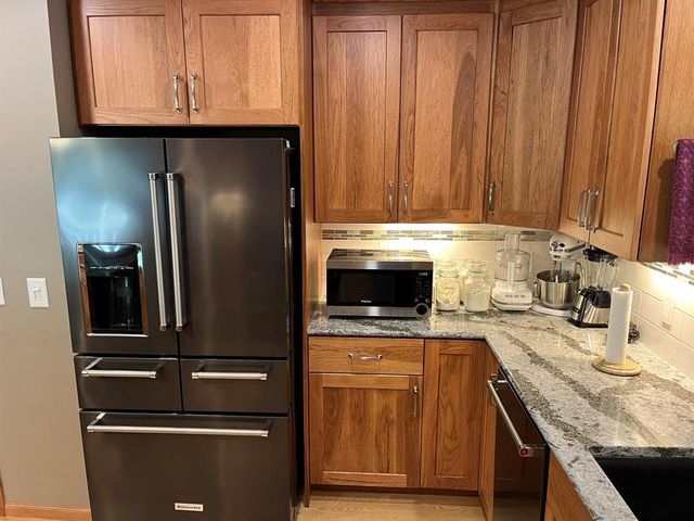228 Oak Knoll Drive, Chippewa Falls, WI 54729