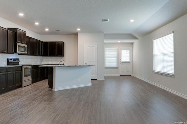 121 Little Wichita, Cibolo, TX 78108