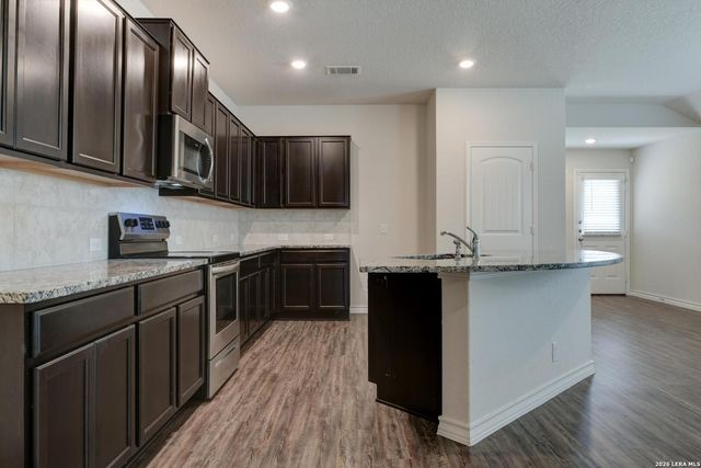 121 Little Wichita, Cibolo, TX 78108